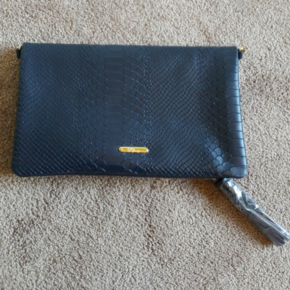 SALE GiGi New York convertible clutch